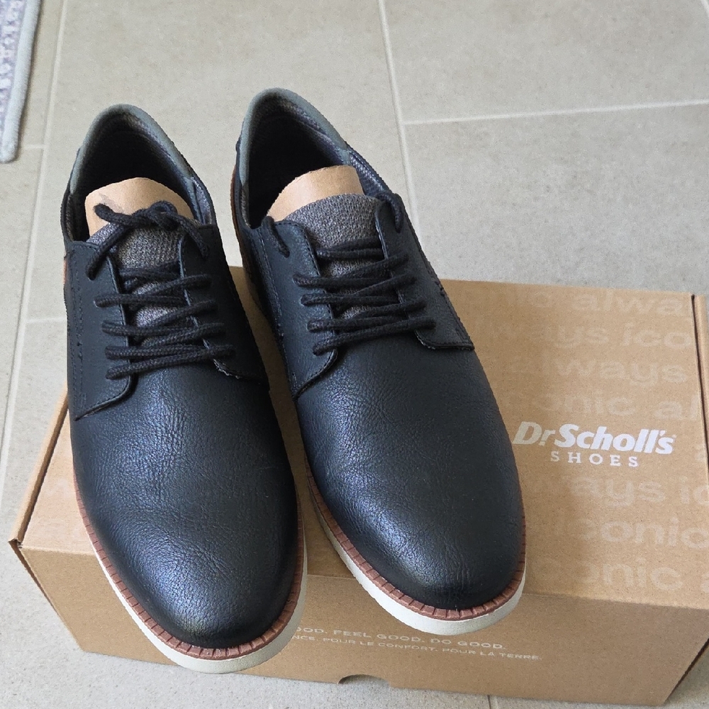 Dr. Scholl's Men's Black Lace-Up Derbys with Tan Accent